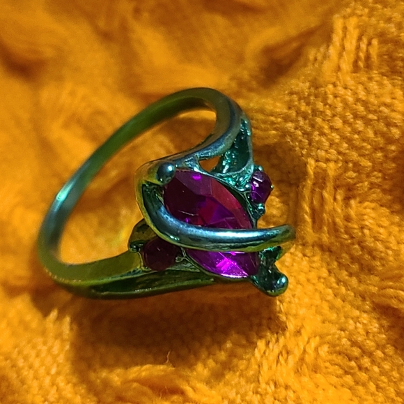 GREEN AND PURPLE GEMSTONE RING WOMEN'S SIZE 8 - Picture 6 of 6
